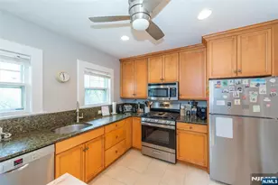 34 Oakwood Ave, Montclair, NJ 07043 - Photo 35