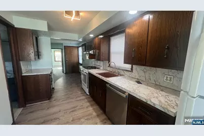 281 Main Street, East Rutherford, NJ 07073 - Photo 11