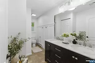 1067 Stasia St, Teaneck Township, NJ 07666 - Photo 17