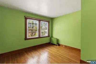 54 Rochelle Avenue, Rochelle Park Township, NJ 07662 - Photo 15