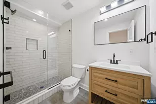 28 Irving St, Montclair, NJ 07042 - Photo 33