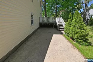 33 Parkway, Maywood, NJ 07607 - Photo 25