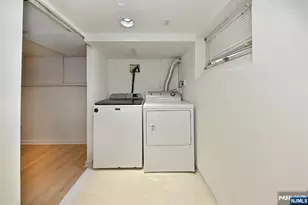 33 Parkway, Maywood, NJ 07607 - Photo 19