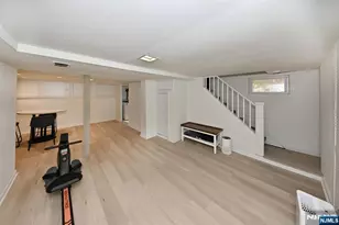 33 Parkway, Maywood, NJ 07607 - Photo 17