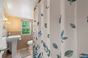 9 Leopold Terrace, Clifton, NJ 07011 - Photo 13