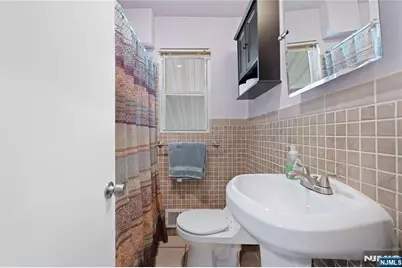 9 Leopold Terrace, Clifton, NJ 07011 - Photo 7