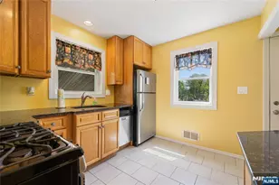 9 Leopold Terrace, Clifton, NJ 07011 - Photo 5