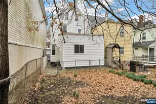 106 11th St, Newark, NJ 07107 - Photo 31