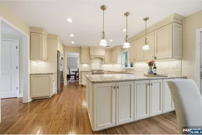 19 Blueberry Court, Mahwah, NJ 07430 - Photo 15