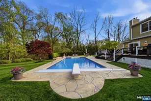 19 Blueberry Ct, Mahwah, NJ 07430 - Photo 41