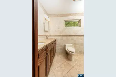 19 Highview Terrace, Cedar Grove, NJ 07009 - Photo 15