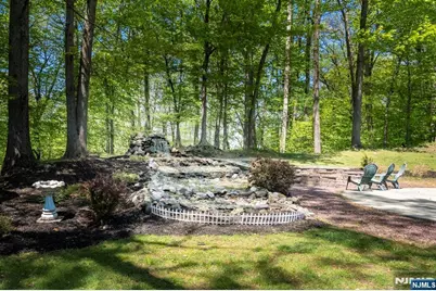 19 Highview Terrace, Cedar Grove, NJ 07009 - Photo 23