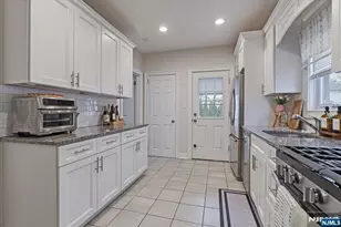 50 Lewis Pl, Totowa, NJ 07512 - Photo 9