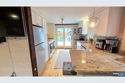 26 White Birch Trail, Jefferson Township, NJ 07460 - Photo 5