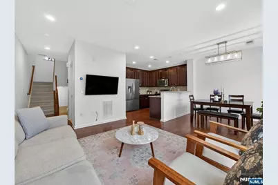 8 Veterans Drive, Wood Ridge, NJ 07075 - Photo 13
