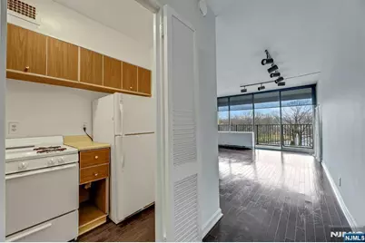 6 Horizon #306, Fort Lee, NJ 07024 - Photo 11