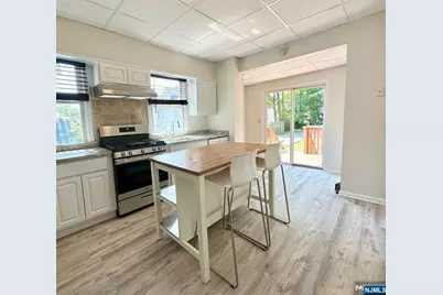 157 Walnut Street, Montclair, NJ 07042 - Photo 3