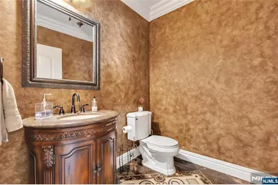 1115 Briar Way, Fort Lee, NJ 07024 - Photo 17