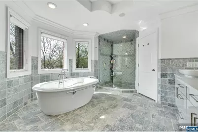1115 Briar Way, Fort Lee, NJ 07024 - Photo 21