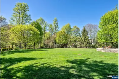 268 Woodside Avenue, Franklin Lakes, NJ 07417 - Photo 47