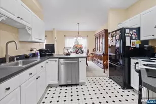 9224 Richmond Rd, West Milford, NJ 07480 - Photo 13