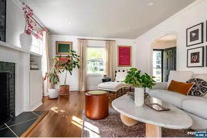 583 Highland Avenue, Montclair, NJ 07043 - Photo 9