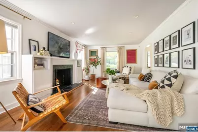 583 Highland Avenue, Montclair, NJ 07043 - Photo 5