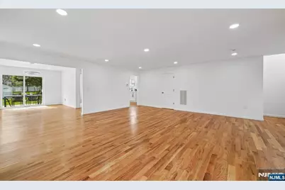 207 Lake Shore Drive, Parsippany, NJ 07034 - Photo 13