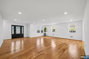 207 Lake Shore Dr, Parsippany, NJ 07034 - Photo 7