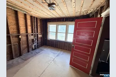 126 Chestnut Street, East Orange, NJ 07018 - Photo 15