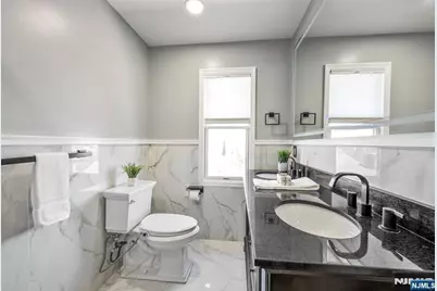 530 5th Avenue, Lyndhurst Township, NJ 07071 - Photo 25
