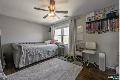530 5th Avenue, Lyndhurst Township, NJ 07071 - Photo 23
