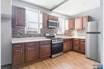 420 Mechanic Street, Orange, NJ 07050 - Photo 5