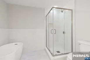 310 Hudson Park 310, Edgewater, NJ 07020 - Photo 19