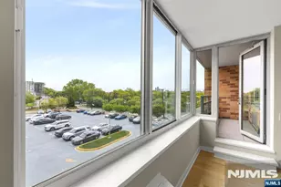 310 Hudson Park 310, Edgewater, NJ 07020 - Photo 13