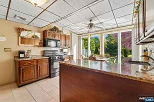 203 Lawrence Dr, Paramus, NJ 07652 - Photo 11