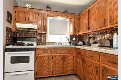 9 Thoma Avenue, Maywood, NJ 07607 - Photo 23