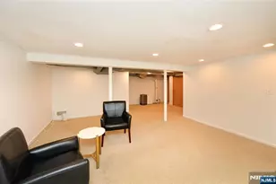 1641 Ardsley Ct, Teaneck Township, NJ 07666 - Photo 21