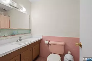 926 Bloomfield 1K, Glen Ridge, NJ 07028 - Photo 17