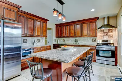 6 Linda Street, Parsippany, NJ 07054 - Photo 9