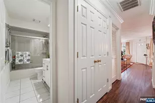 22 Eakens Ct, Mahwah, NJ 07430 - Photo 17