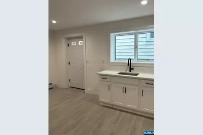 529 Lincoln Street B #B, Palisades Park, NJ 07650 - Photo 23
