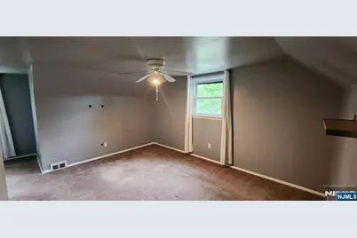 45 Campbell Avenue, Woodcliff Lake, NJ 07677 - Photo 17