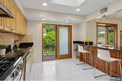 267 Pershing Avenue, Ridgewood, NJ 07450 - Photo 13