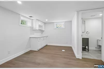 229 Sutton Place, New Milford, NJ 07646 - Photo 29