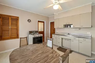 54 Gall Ave, Elmwood Park, NJ 07407 - Photo 5