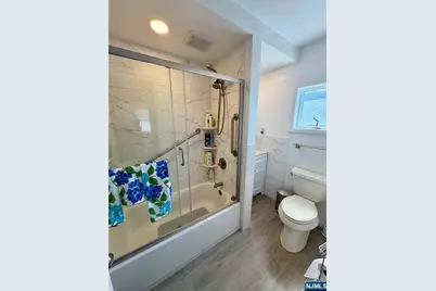 27 Roosevelt Avenue, Dumont, NJ 07628 - Photo 19