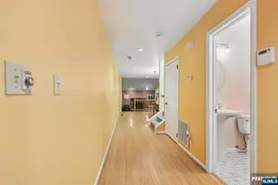 80 Lexington Ln, Wayne, NJ 07470 - Photo 5