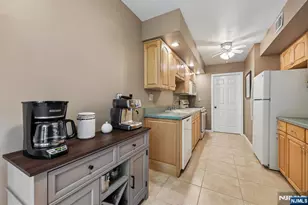 80 Lexington Ln, Wayne, NJ 07470 - Photo 15