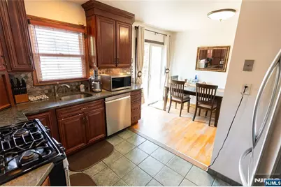 93 Brighton Road, Clifton, NJ 07012 - Photo 11